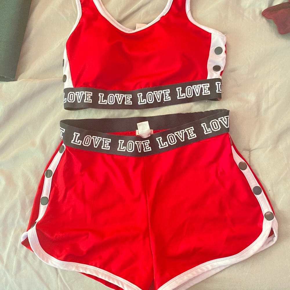 Red LOVE set